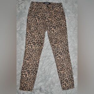 EXPRESS Leopard Print High Rise Ankle Jean size 4R EXcellent